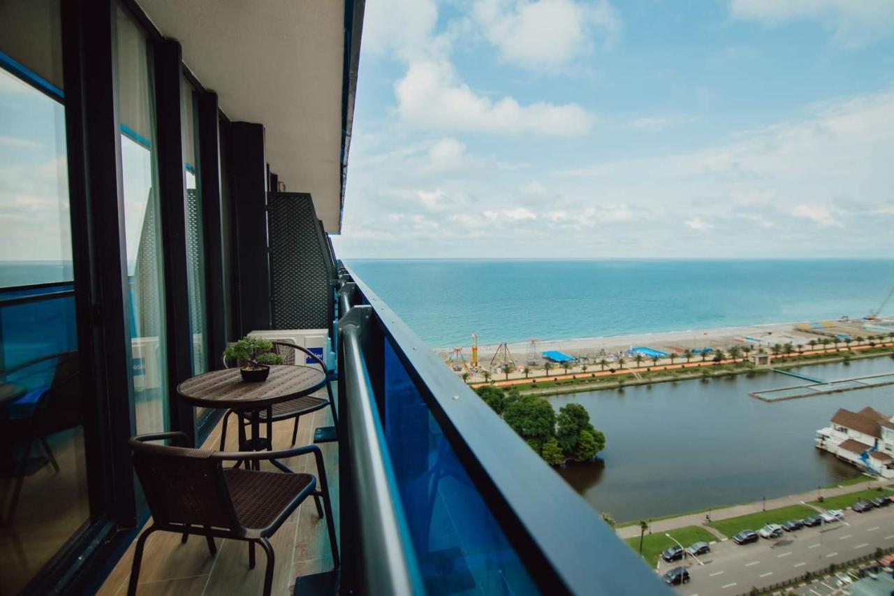 Nuage - 1St Line Sea View Apartments Batumi Exterior photo