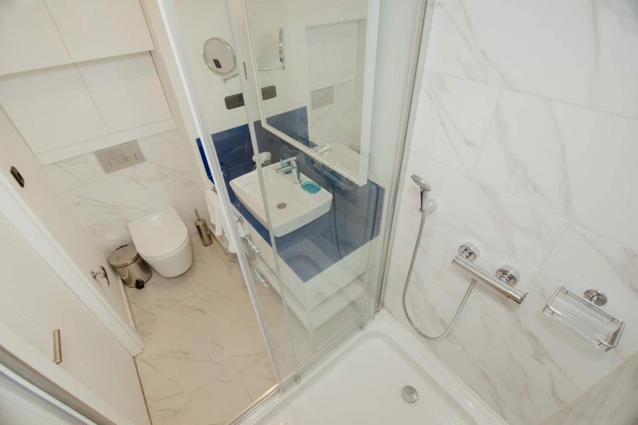 Nuage - 1St Line Sea View Apartments Batumi Exterior photo
