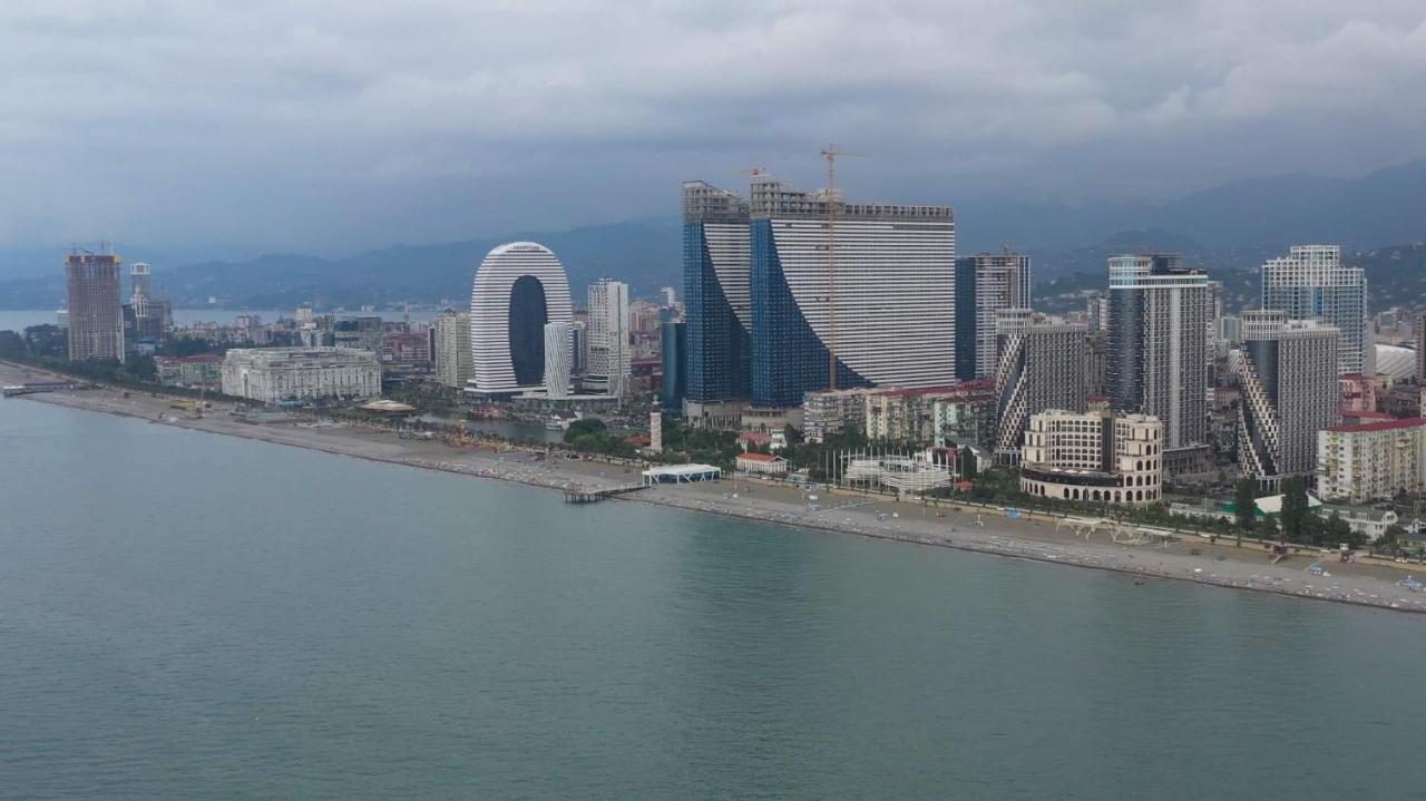 Nuage - 1St Line Sea View Apartments Batumi Exterior photo